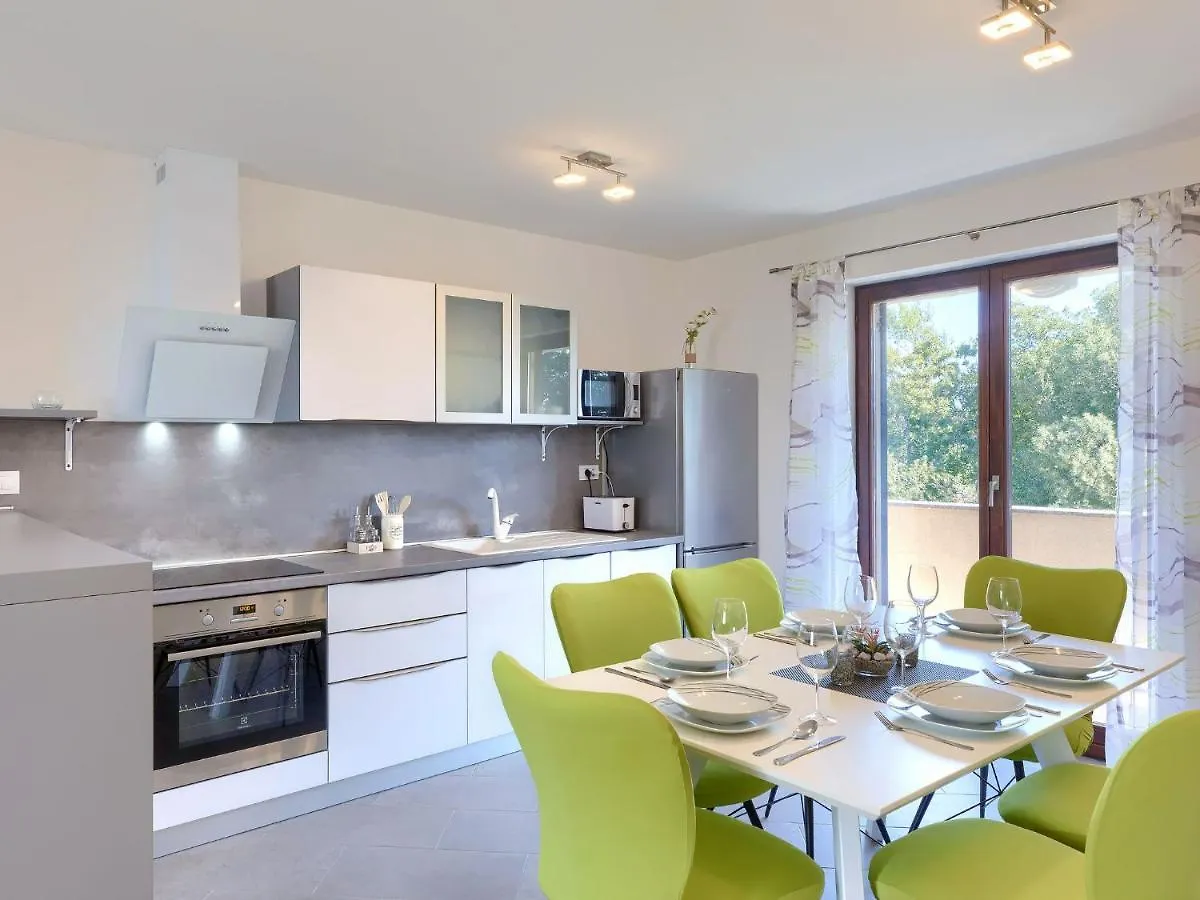 Apartment Joy By Interhome Pula