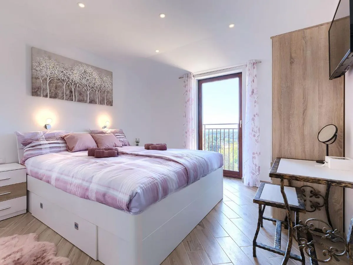 Apartment Joy By Interhome Pula
