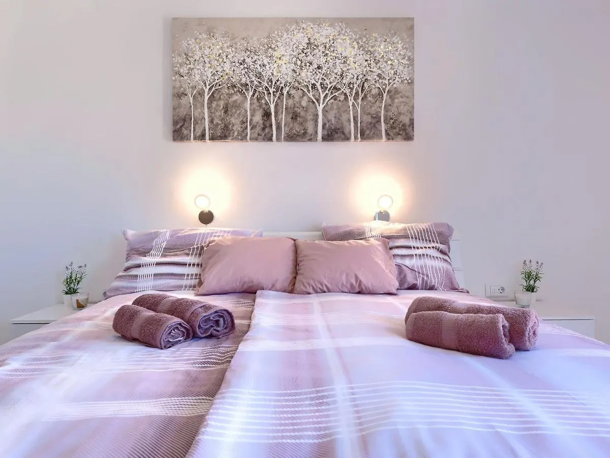 Apartment Joy By Interhome Pula