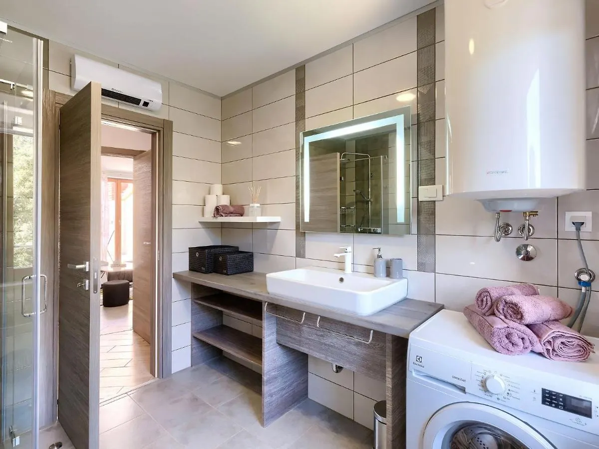 Apartment Joy By Interhome Pula