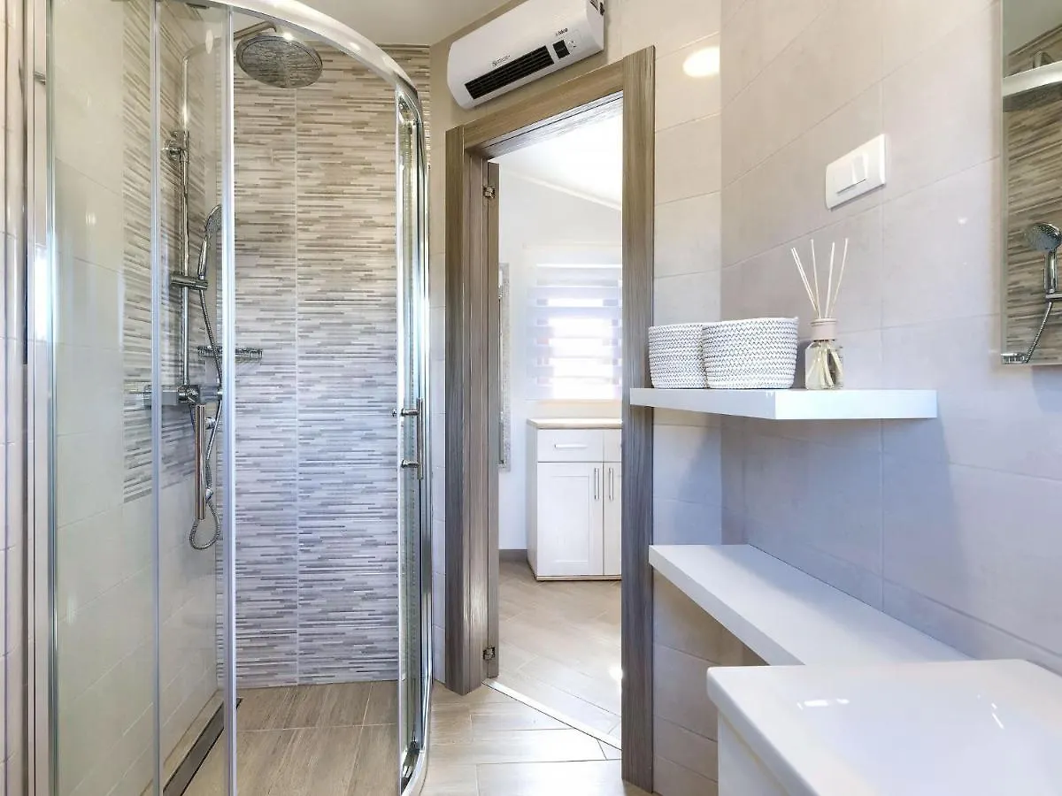 Apartment Joy By Interhome Pula
